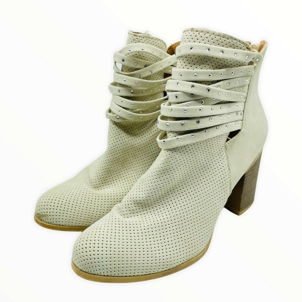 Dolce by Mojo Moxy Ankle Boots Faux Suede Off White Size 8.5 Women Block Heels